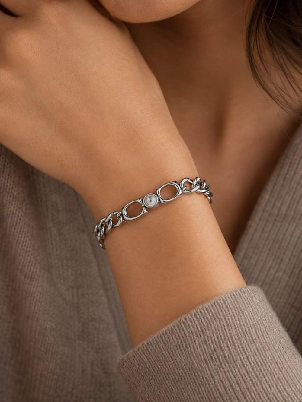 Coach Pearl Link Silver Tone Chain Bracelet Designer Jewelry - Picture 2 of 5